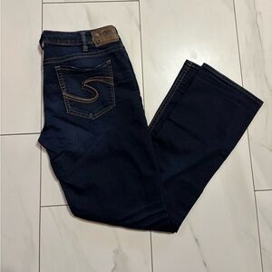 Silver Suki Super Stretch dark wash mid straight size
34x32 - like new!